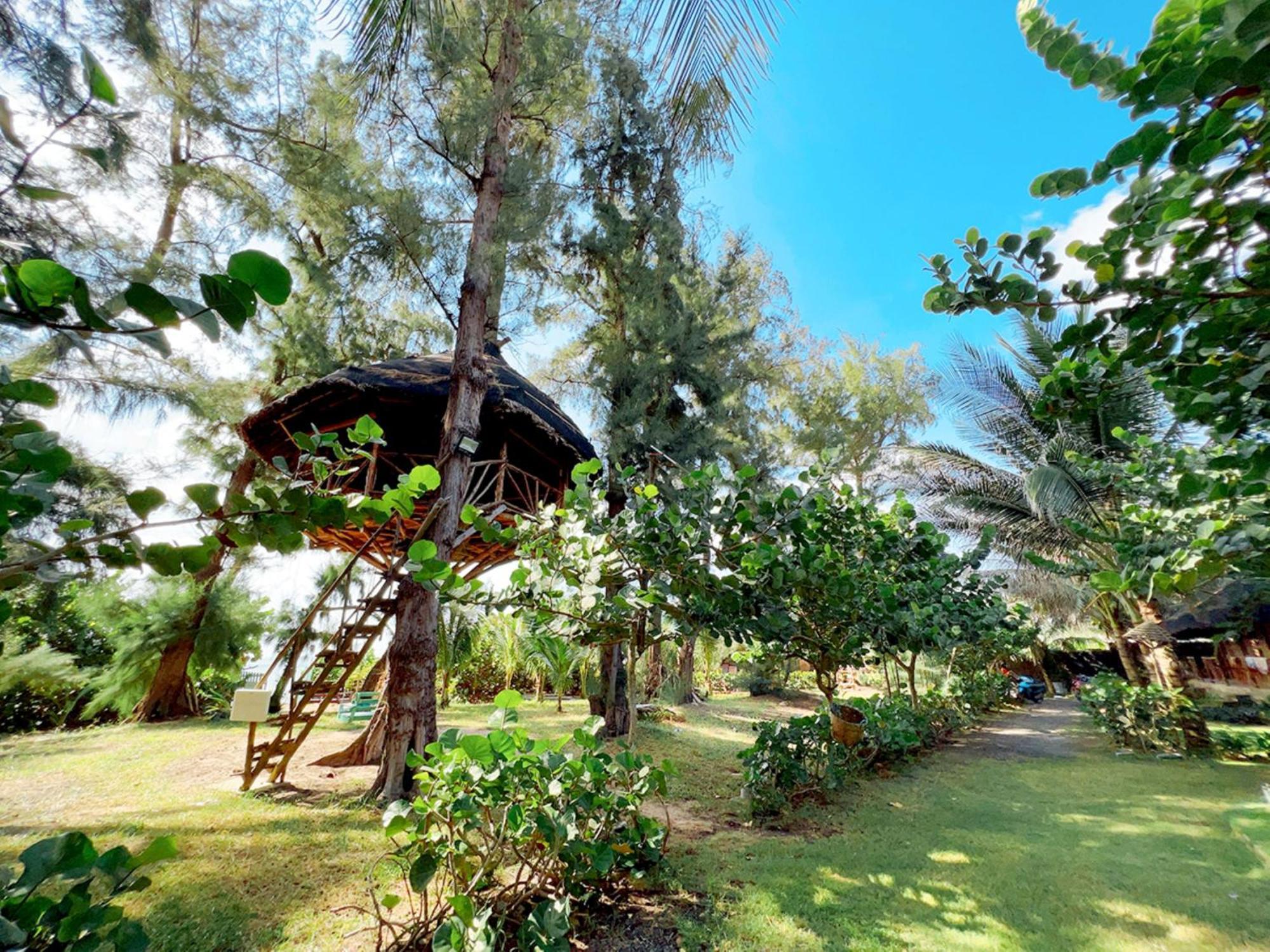 Me Bungalow Beach Resort 潘切 外观 照片