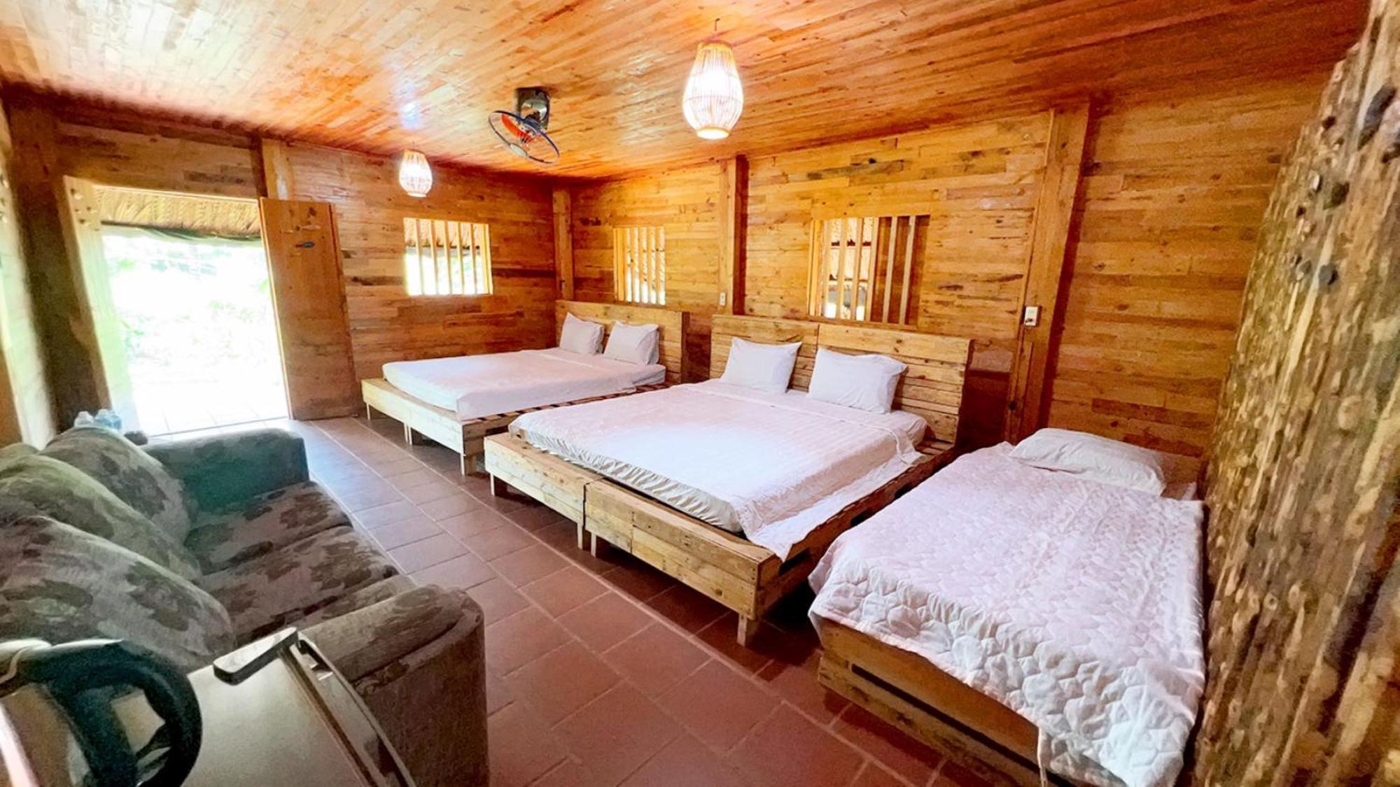 Me Bungalow Beach Resort 潘切 外观 照片