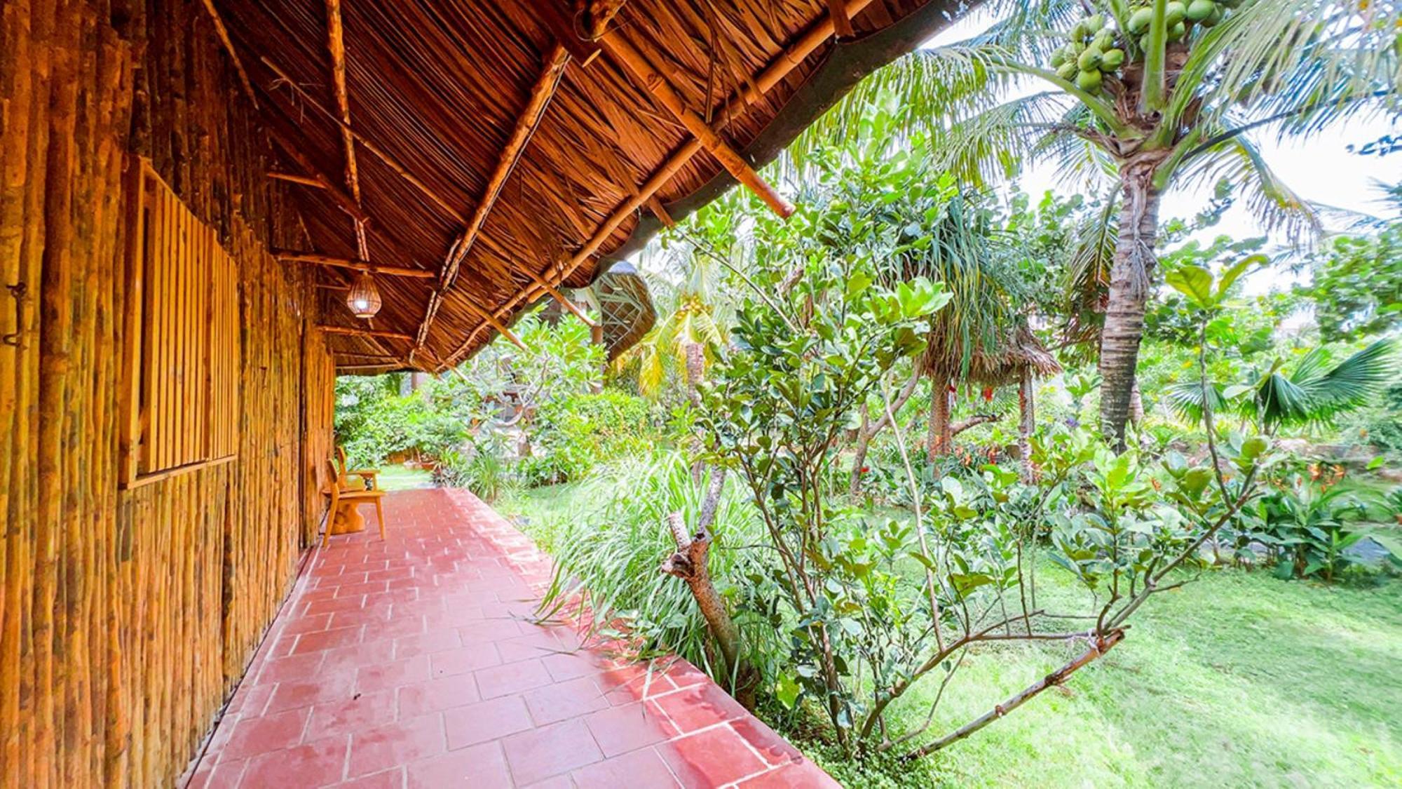 Me Bungalow Beach Resort 潘切 外观 照片
