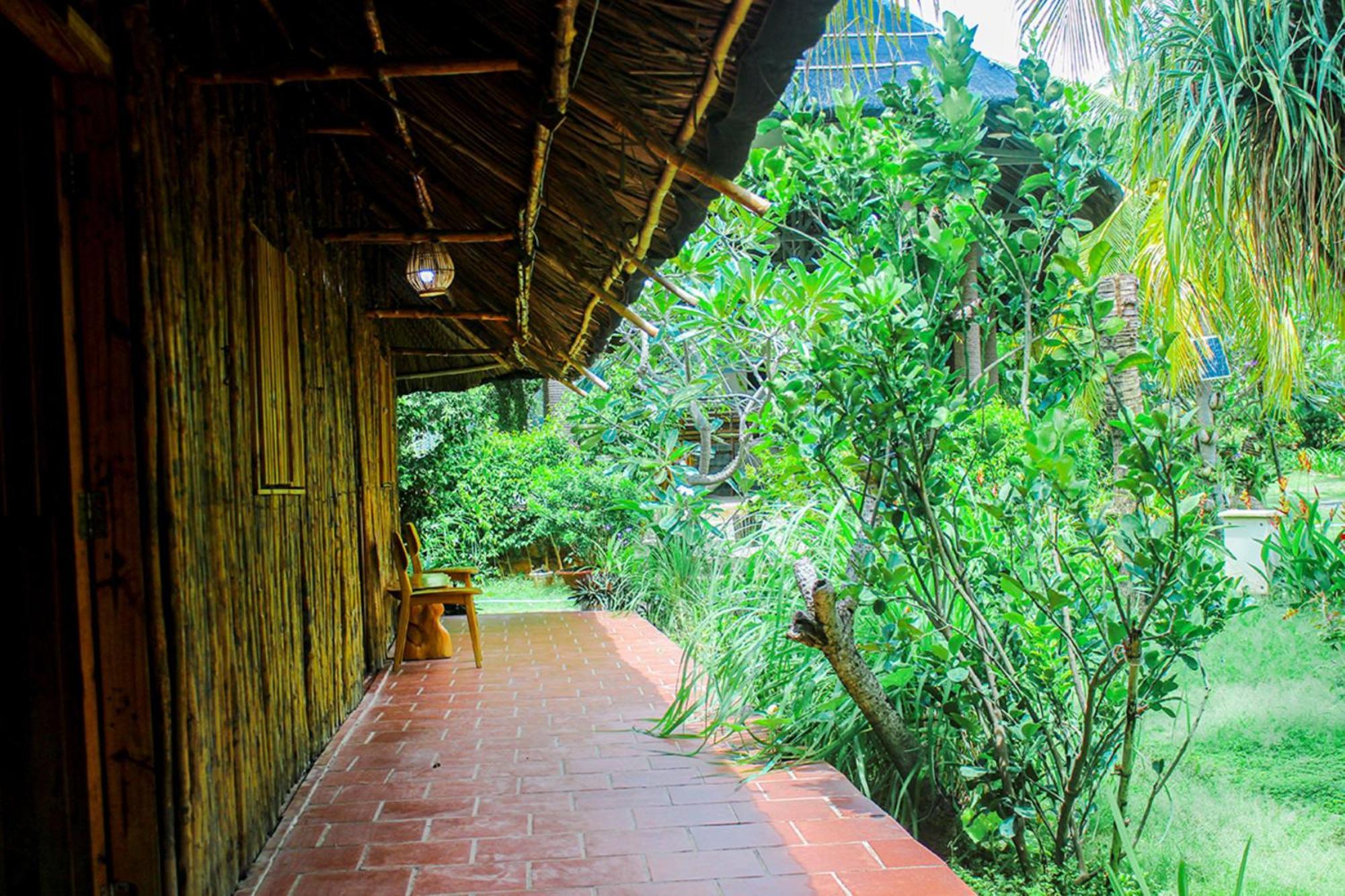 Me Bungalow Beach Resort 潘切 外观 照片