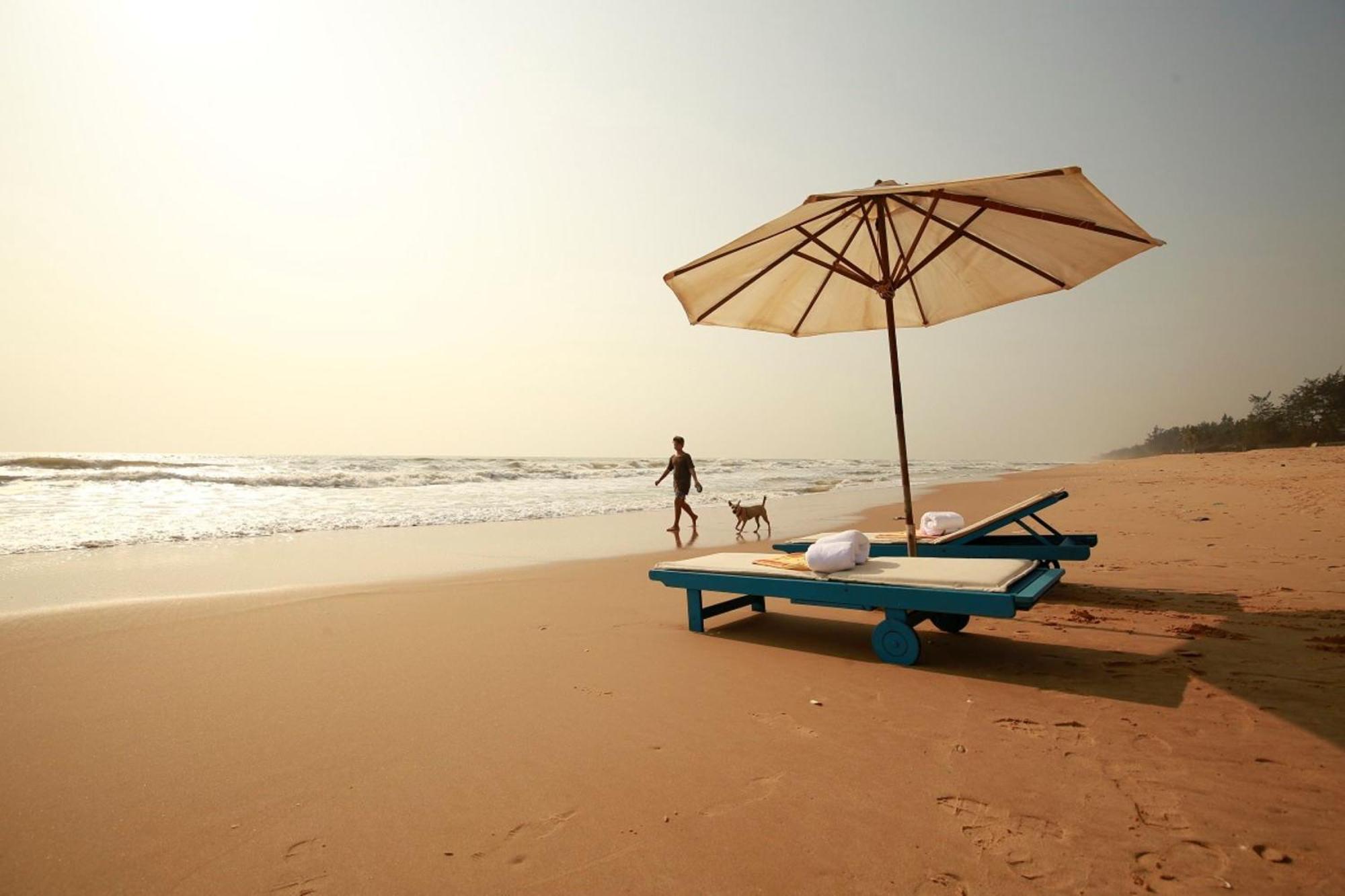 Me Bungalow Beach Resort 潘切 外观 照片