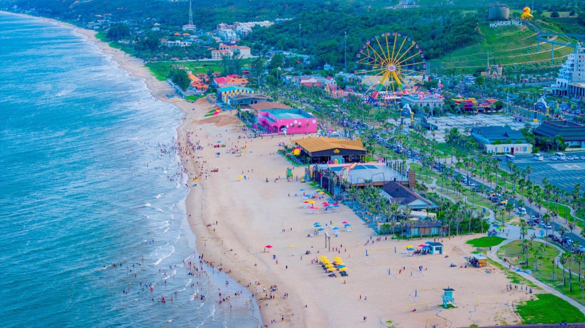Me Bungalow Beach Resort 潘切 外观 照片